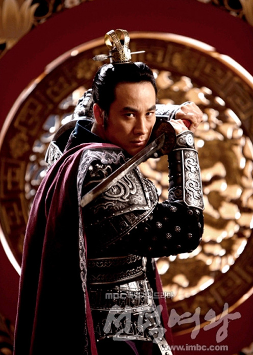 Uhm Tae-woong (엄태웅)