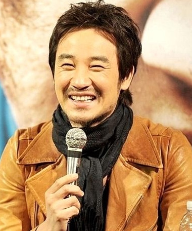 Uhm Tae-woong (엄태웅)
