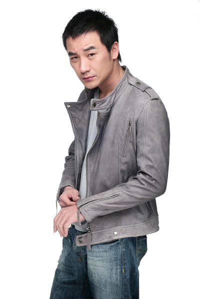 Uhm Tae-woong (엄태웅)