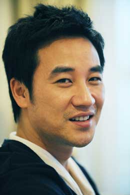 Uhm Tae-woong (엄태웅)