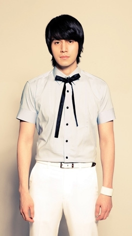 Lee Dong-Uk (이동욱)