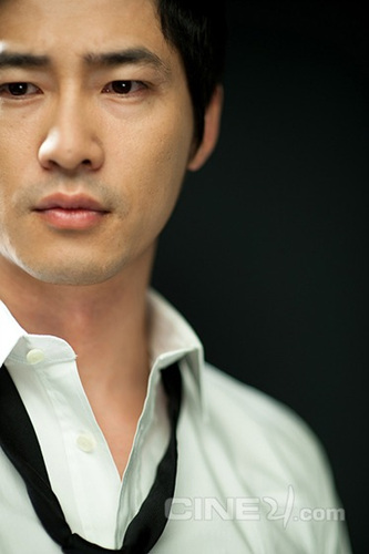 Kang Ji-Hwan (강지환)