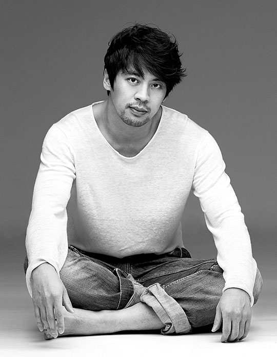 Kwon Oh-Jung (권오중)