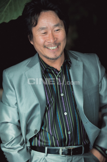 Ki Joo Bong (Gi Ju Bong) 