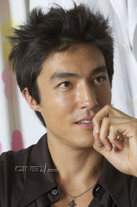 Daniel Henney