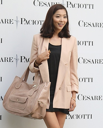 Oh Yoon-Ah (오윤아) 