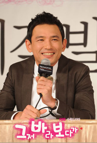 Hwang Jeong Min (황정민)