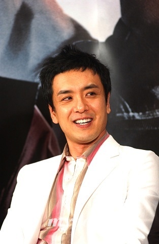 Kim  Seoung Woo (김승우)