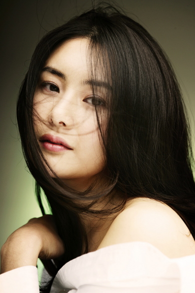 Choi Jung-yoon (최정윤) 