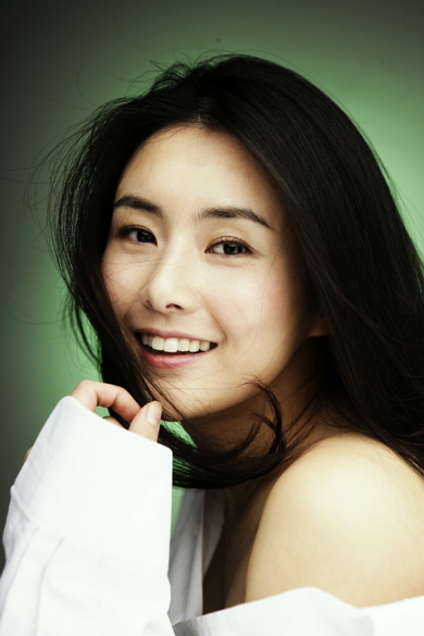 Choi Jung-yoon (최정윤) 
