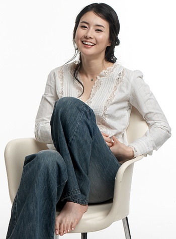 Choi Jung-yoon (최정윤) 
